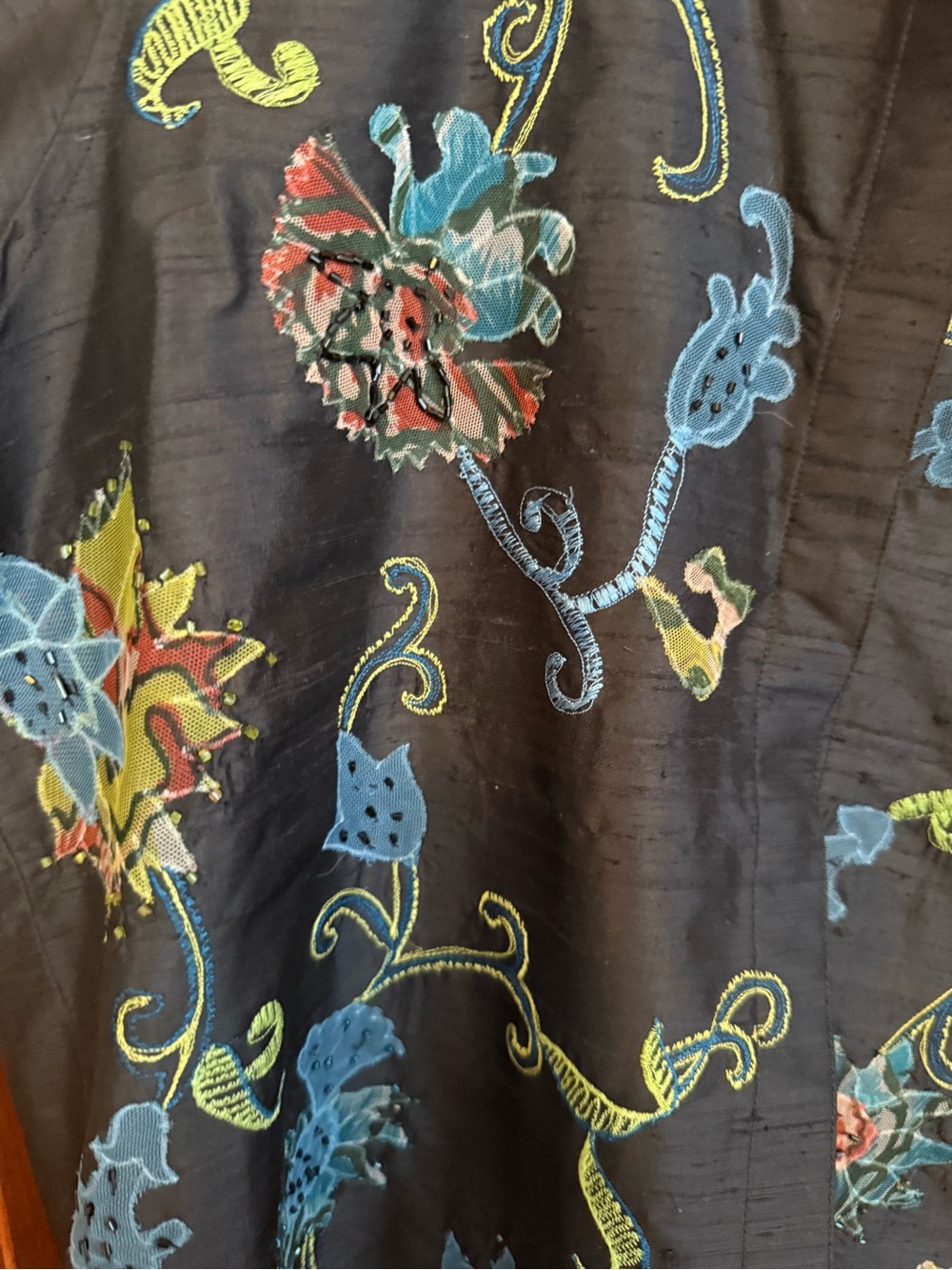 Laura Ashley Vintage Black Silk Embroidered Floral Beaded Jacket Top Women's L - Picture 8 of 10
